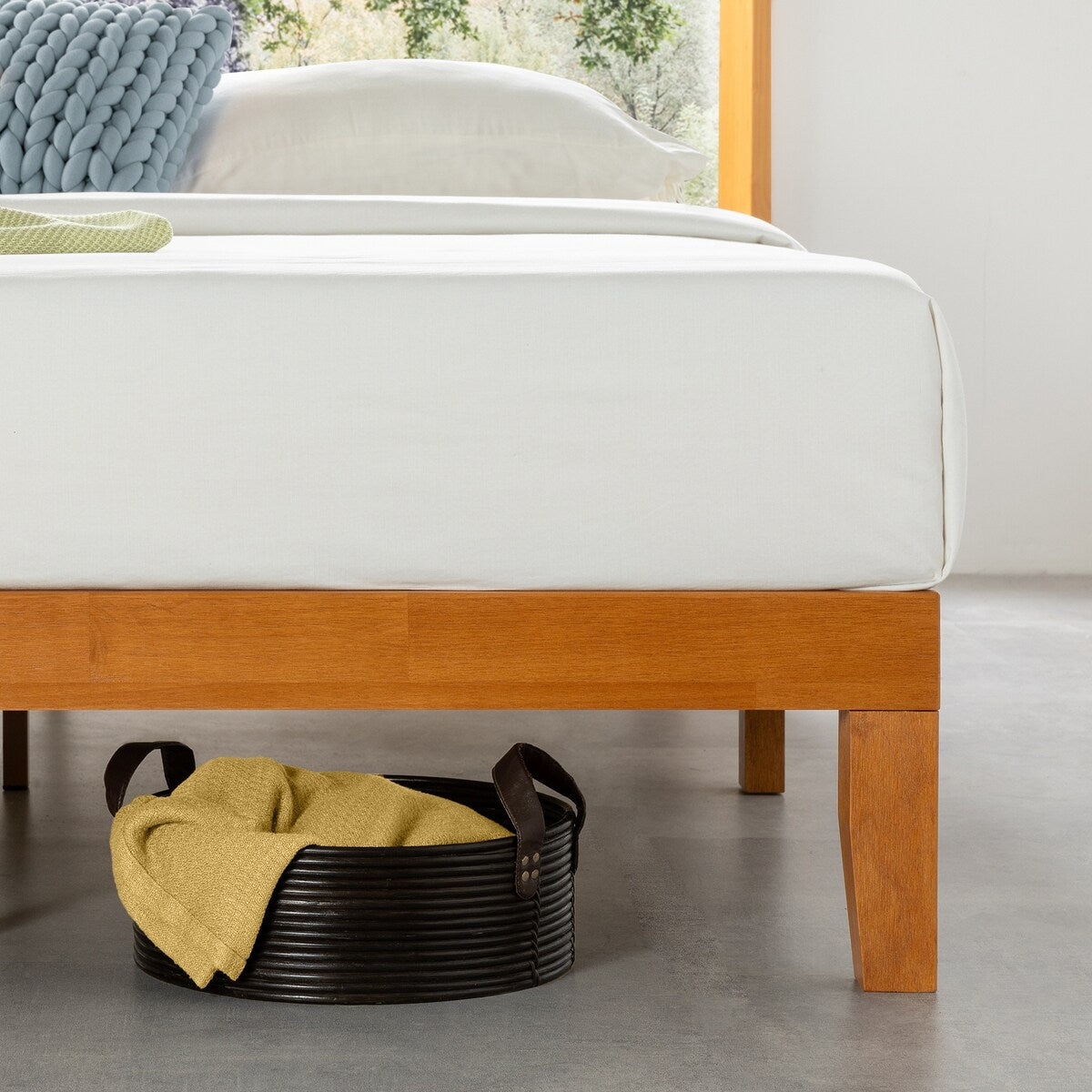 12 Letto a piattaforma classico in legno massello