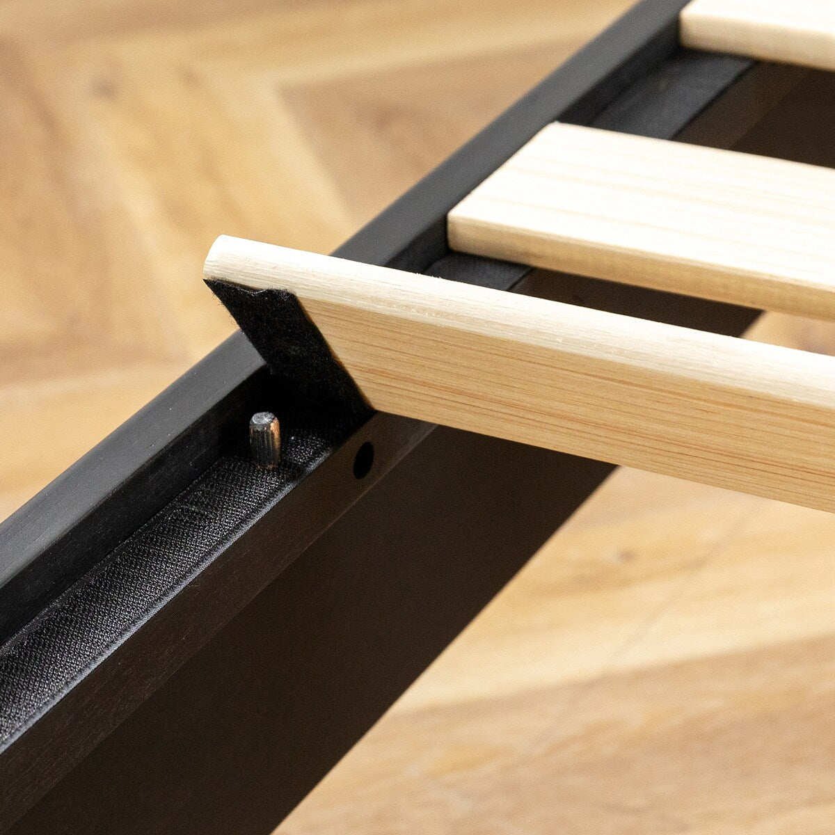 Struttura letto in legno massello classico da 16 pollici in più finiture