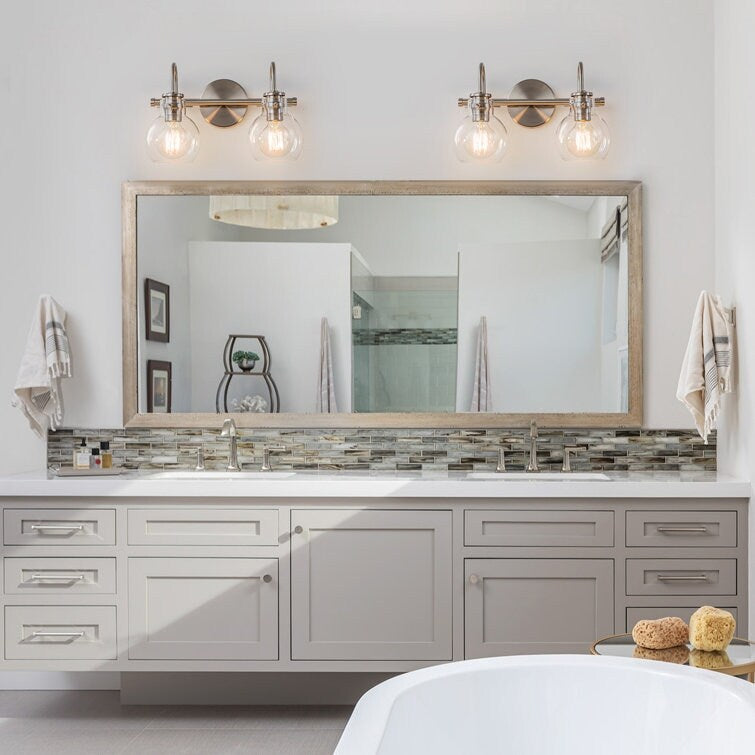 Applique da parete per mobiletto da bagno a 2/3 luci con paralume in vetro