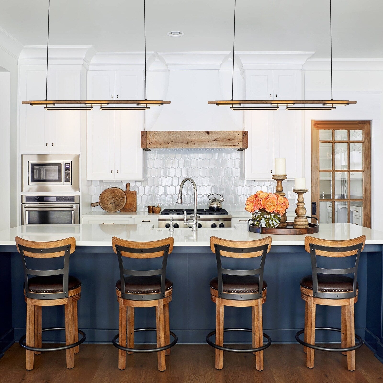 Lampadario lineare in legno a LED integrato da 3/5 luci per isola da cucina