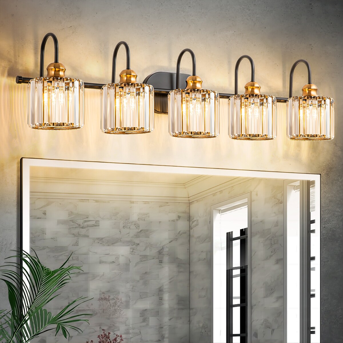 Lampada da bagno lineare Glam a 5 luci dimmerabile in cristallo con paralume cilindrico in cristallo