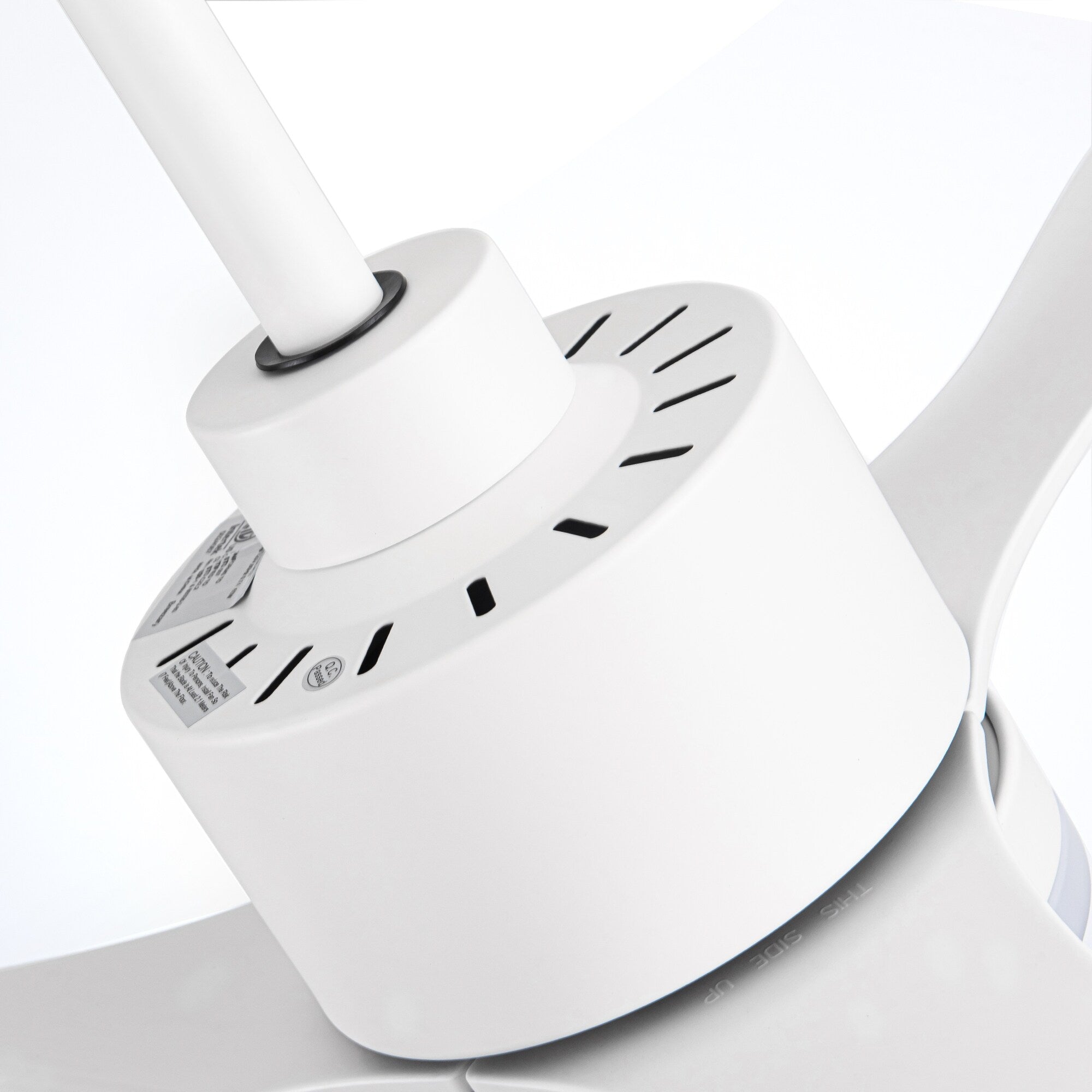 Ventilatore da soffitto a LED da 52 pollici con telecomando per luci (3 pale)