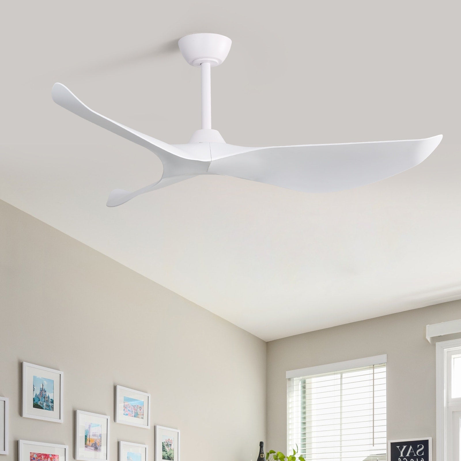 Ventilatore da soffitto moderno in legno massello/ABS da 52 pollici con telecomando (senza luce), 6 velocità del vento, flusso d'aria reversibile