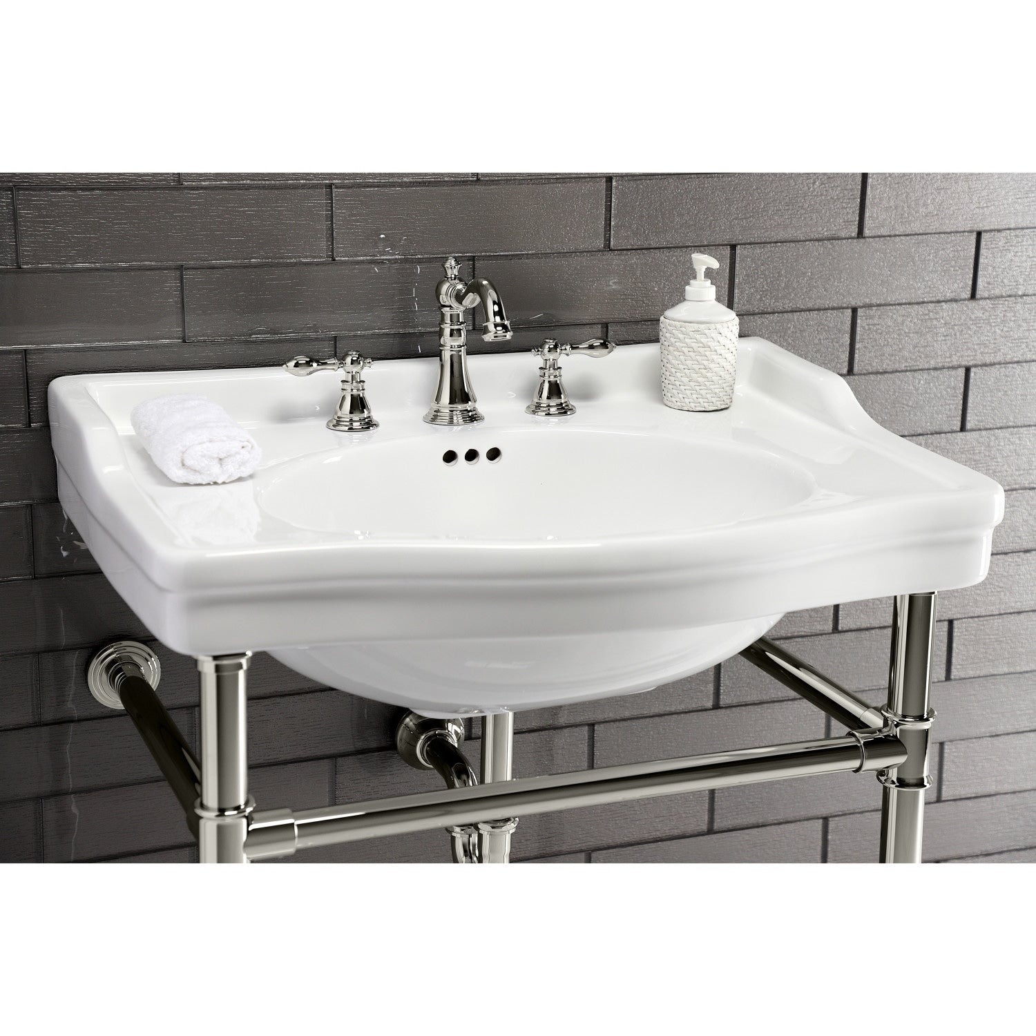 Rubinetto per bagno diffuso classico americano