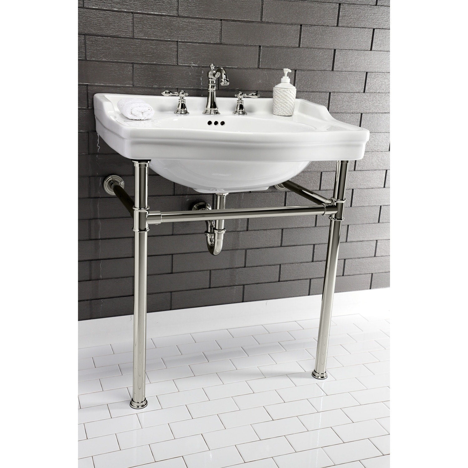 Rubinetto per bagno diffuso classico americano