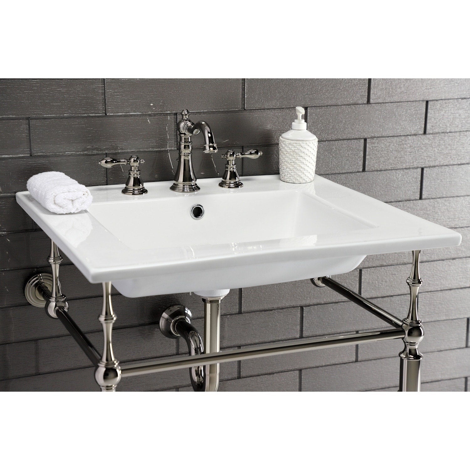 Rubinetto per bagno diffuso classico americano