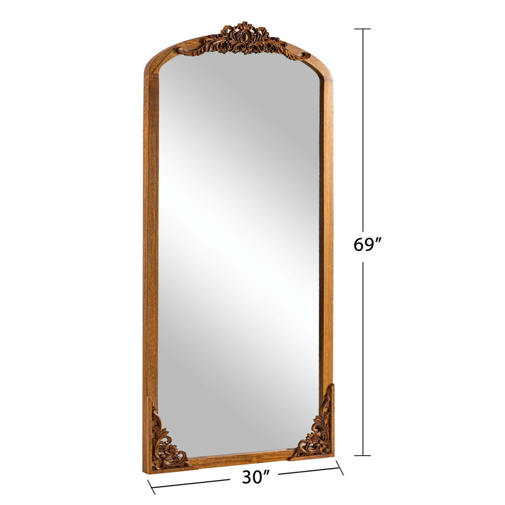 Specchio da pavimento intagliato in legno massello a tutta lunghezza ad arco