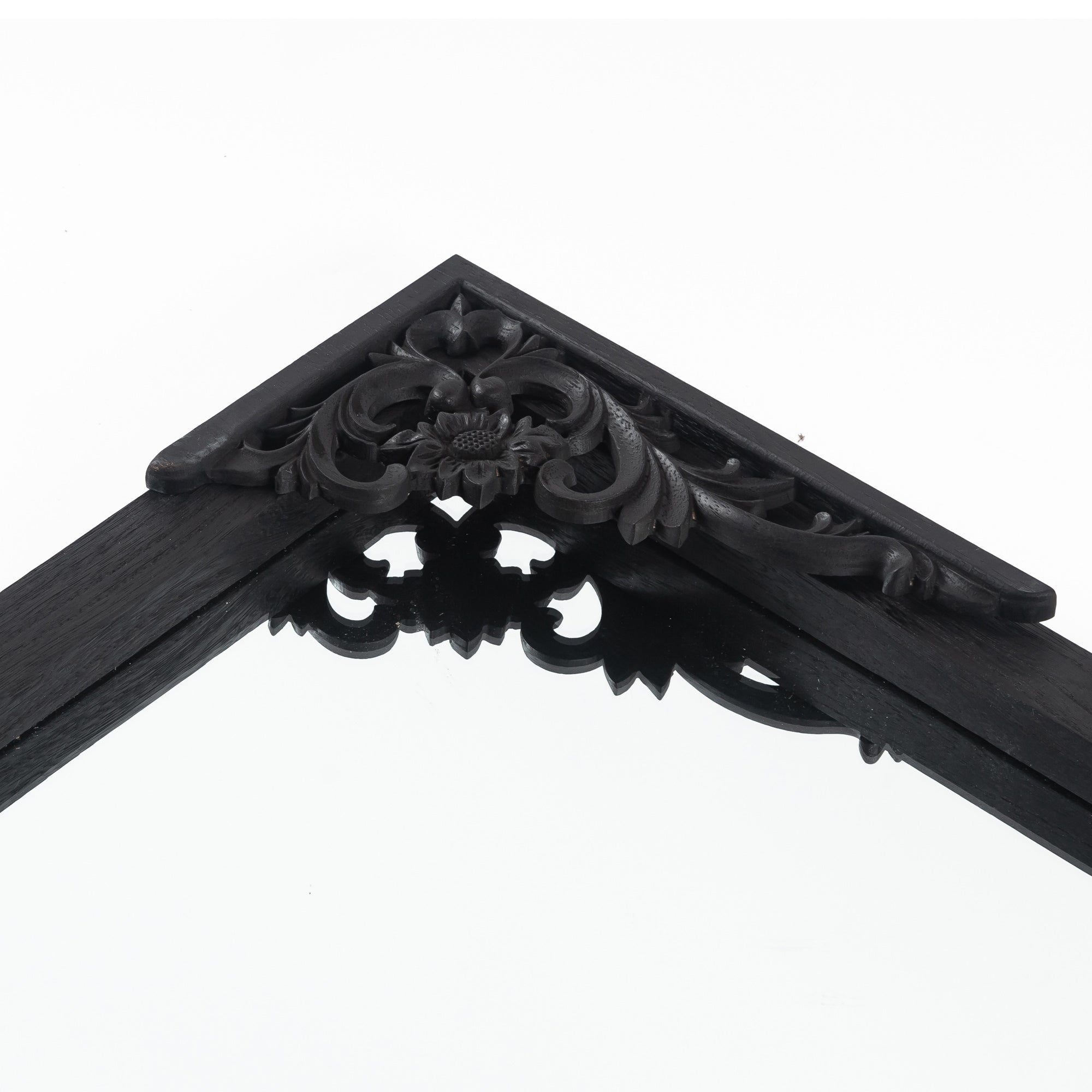 Specchio da pavimento intagliato in legno massello a tutta lunghezza ad arco