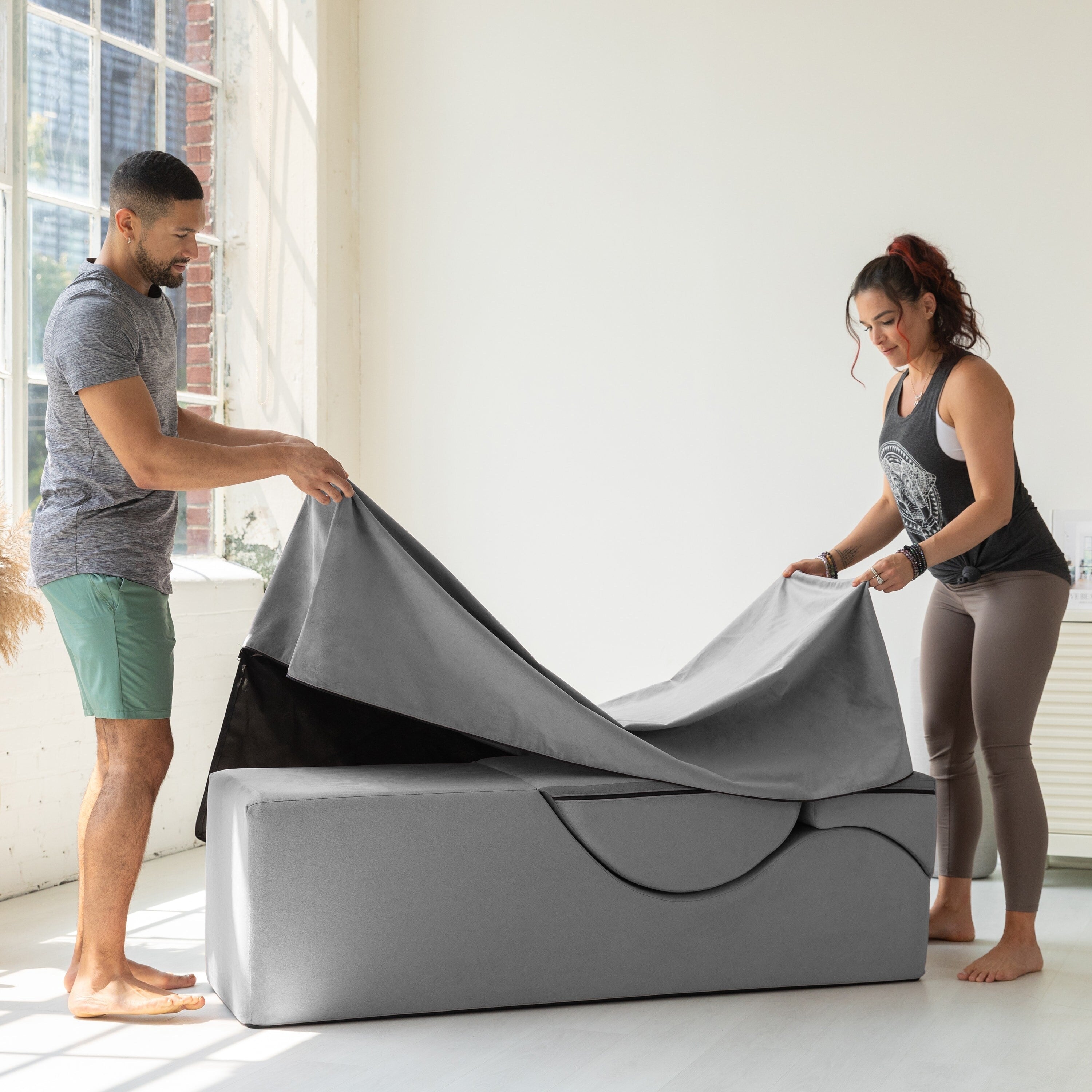 Chaise longue convertibile Avana Kami / Yoga e massaggio - Pouf 2 in 1 con poltrona yoga pieghevole nascosta, microvelluto - N/D