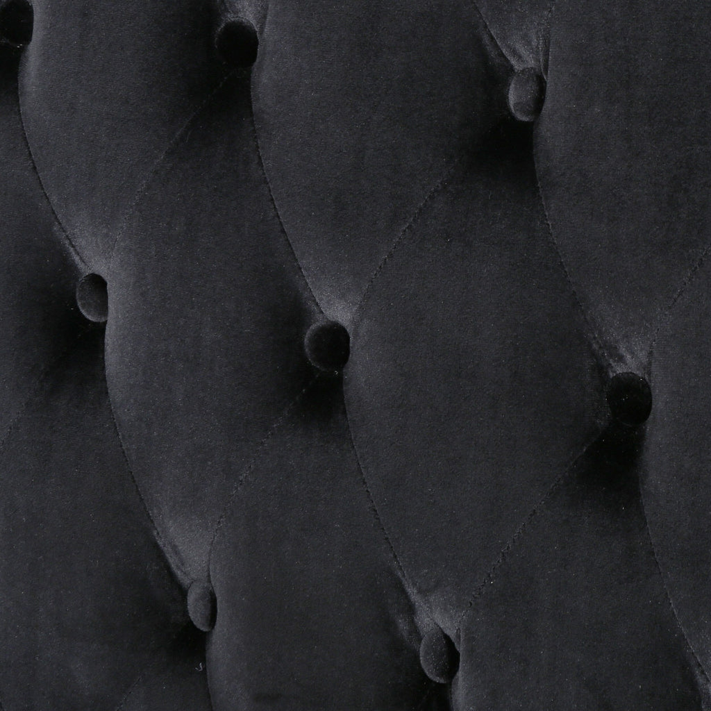 Divano a due posti con schienale alto e bottoni trapuntati in velluto nero