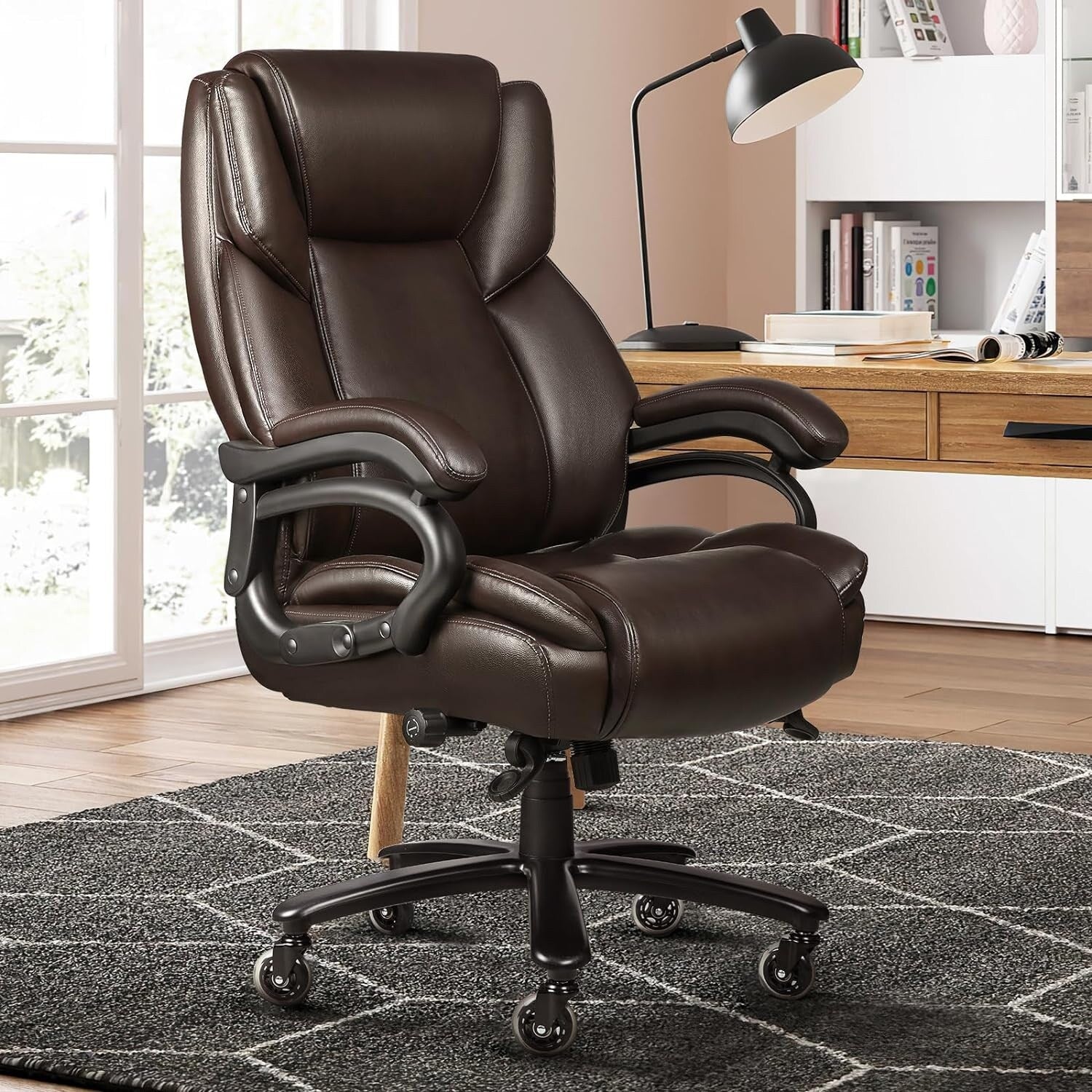Sedia da ufficio Bossin Big and Tall Executive, sedia ergonomica con supporto lombare regolabile da 500 libbre, schienale alto in pelle PU per computer