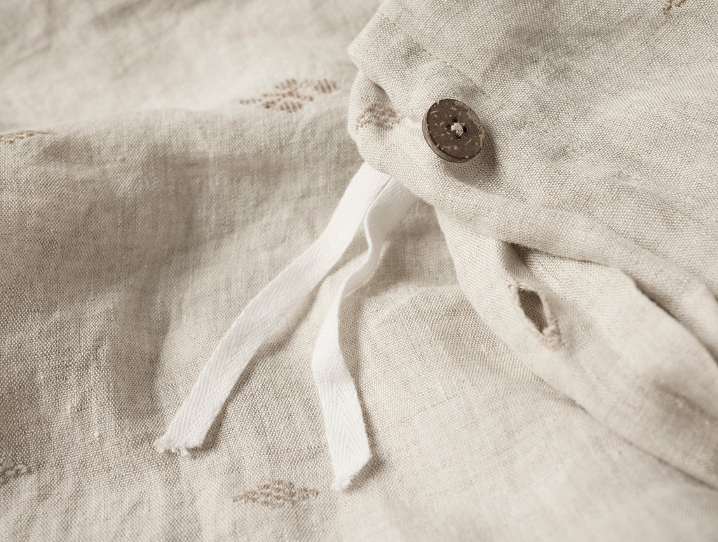 Set copripiumino in lino biologico ricamato Cambria