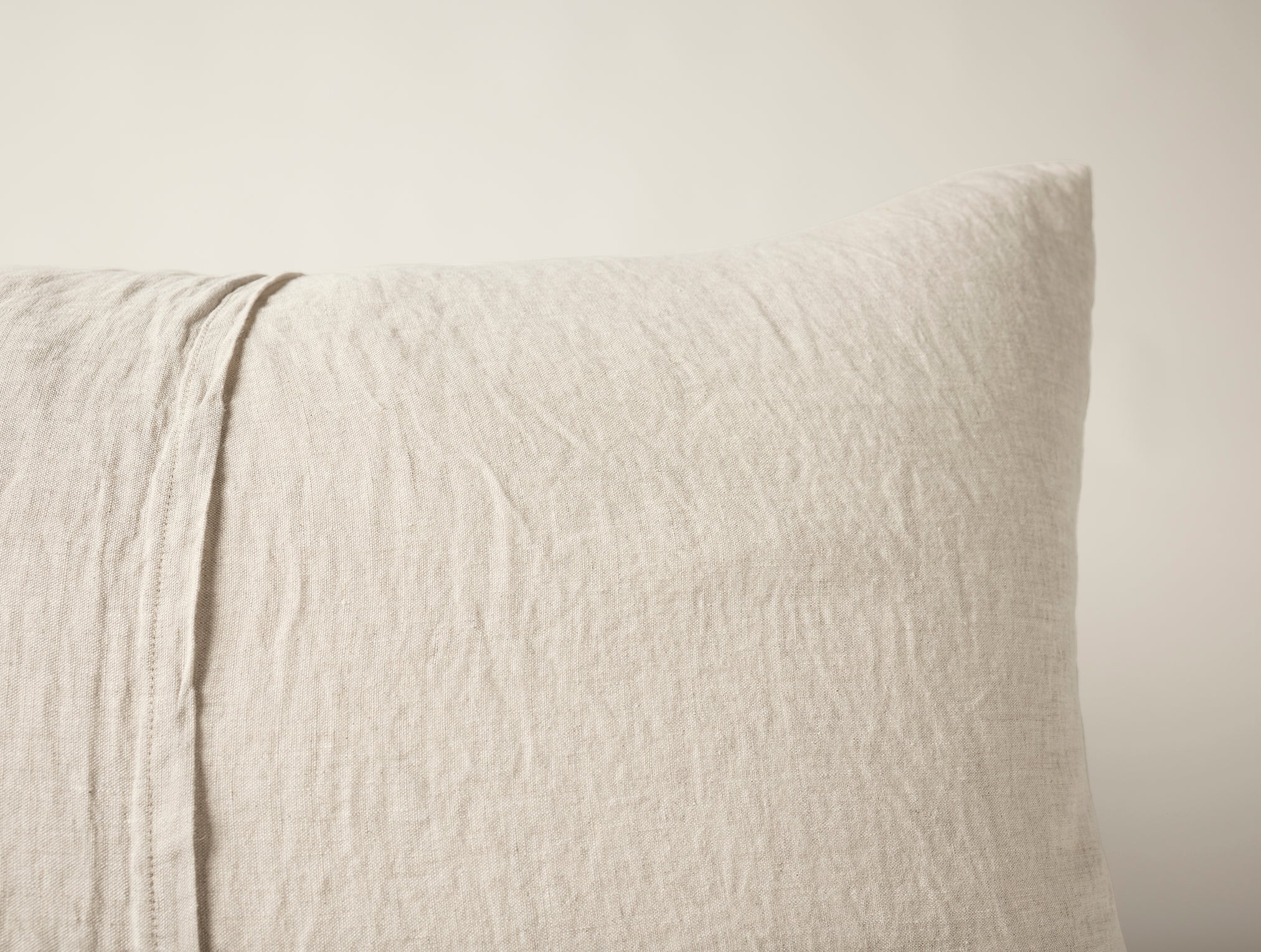 Federa in lino biologico ricamato Cambria