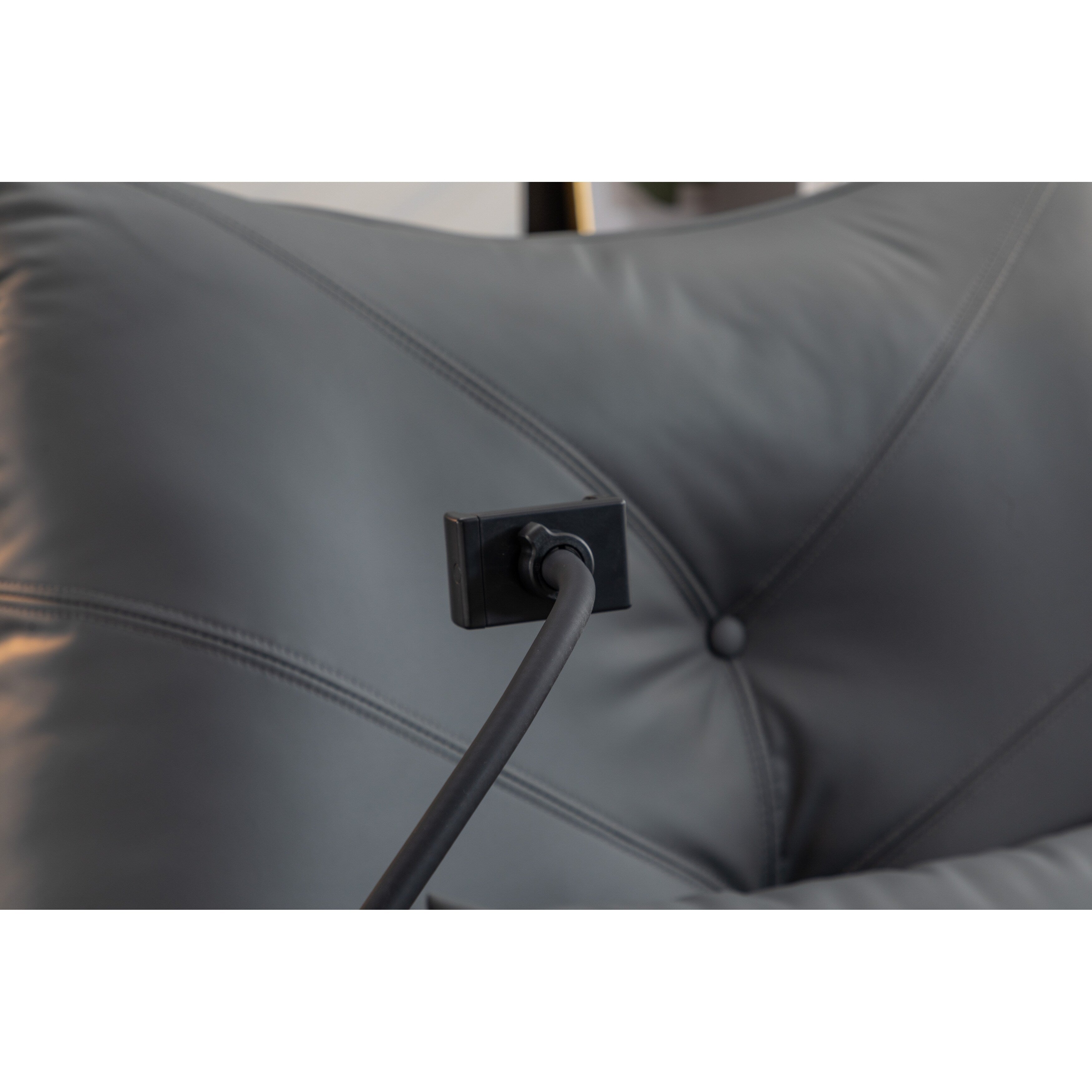 Poltrona reclinabile elettrica girevole con altoparlanti Bluetooth, supporto per telefono, porte di ricarica USB e Type-C, vano portaoggetti nascosto nel bracciolo